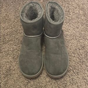 UGG green short boots